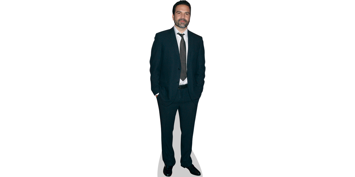 Ricardo Chavira (Suit)
