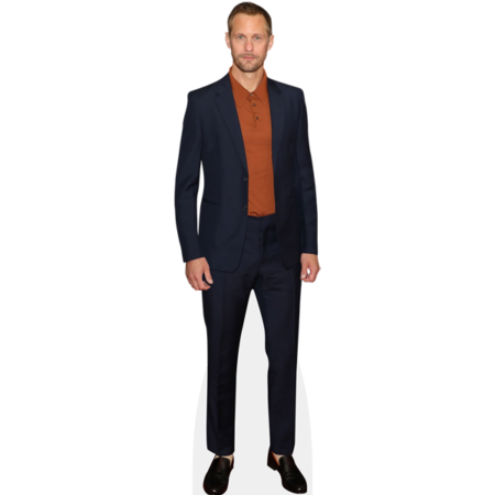Alexander Skarsgård (Suit)